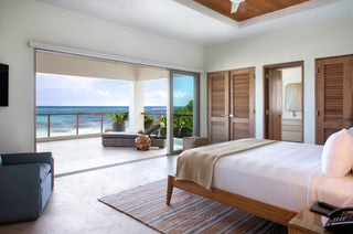 Reside by the Sea, Ocho Rios