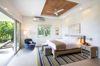 Reside by the Sea, Ocho Rios