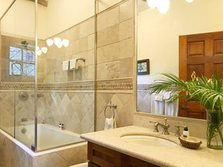 Reside Beachfront Villa, Discovery Bay